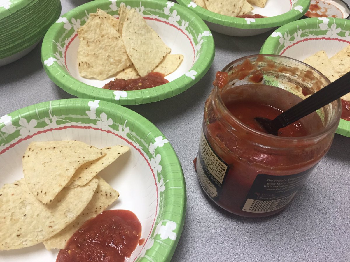MrsGuynes's tweet photo. Celebrating Cinco de Mayo! #shandses https://t.co/PYlYFXMCfb