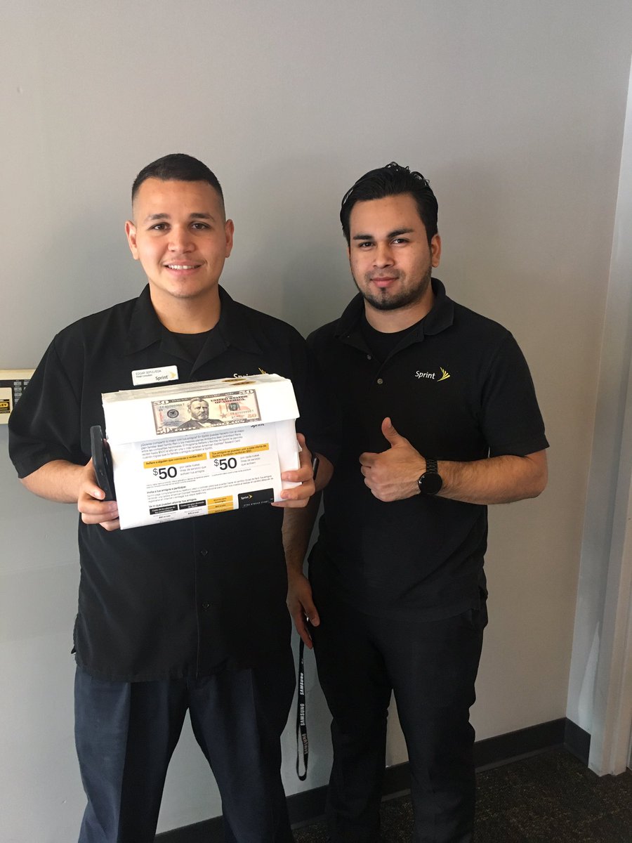KevinMurray3's tweet photo. 6 lines from a referral! #save50% #sorryTMO #sprint @marceloclaure @suehyun_chung @NorCalRetail https://t.co/NGoxoYSK0l