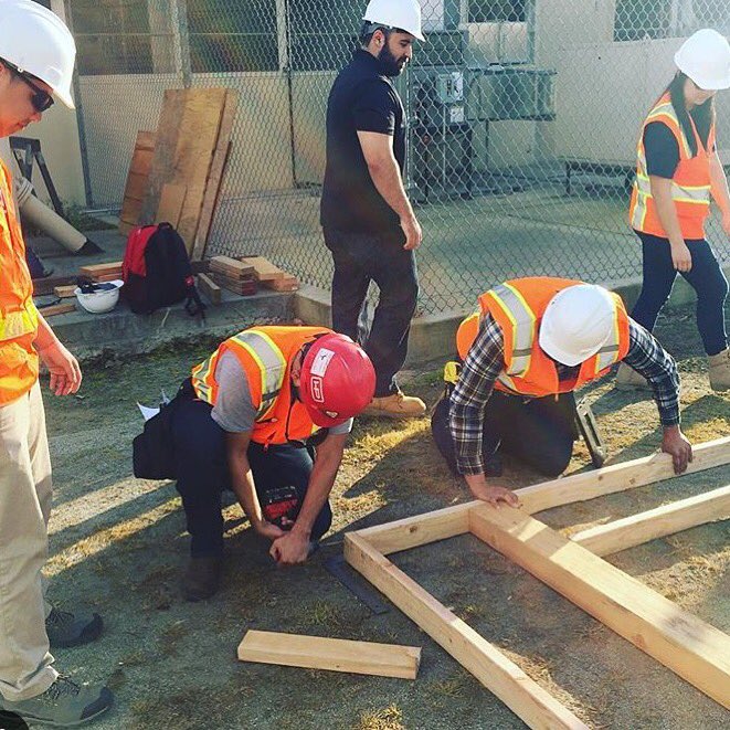 FSTinyHouse's tweet photo. How time flys! It feels just like yesterday we were hammering the first nail! #fstinyhouse #tbt https://t.co/OW6KKcgjlz