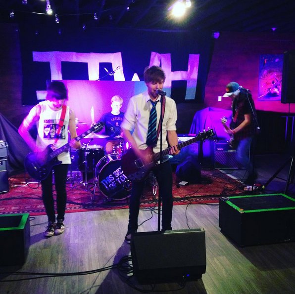 I Think Were Heroes comes to @theroxyvancouver May 13 – Get your tickets NOW! bit.ly/1XViTRb