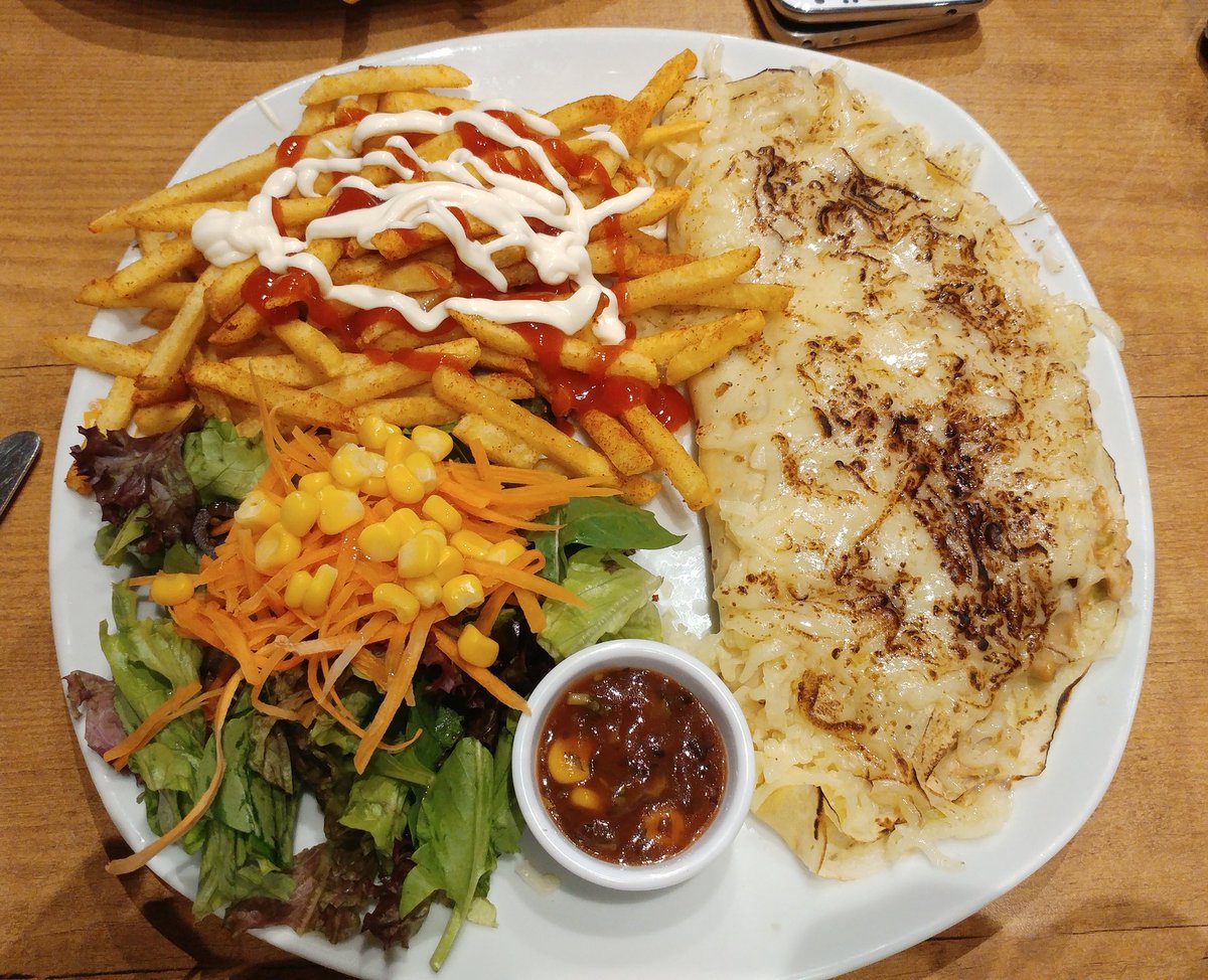 Cokbaskasin's tweet photo. #cokbaskasin @WESTERN_LUCKYS #batıkent #meydan https://t.co/dFG4i2CI0t