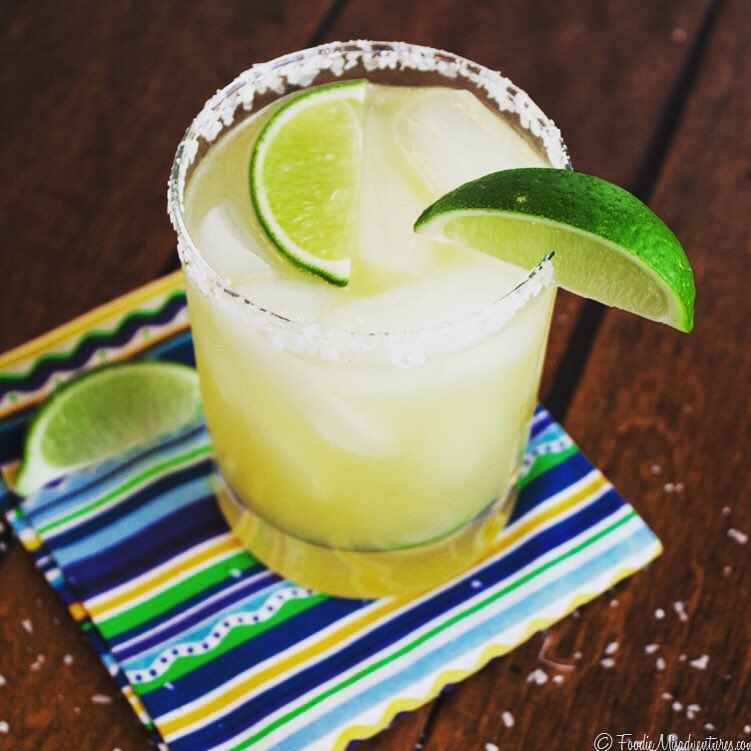 PrannaNYC's tweet photo. Feliz Cinco De Mayo! Celebrate with a refreshing Margarita! #cincodemayo #margarita https://t.co/RpxpuF1Wuo