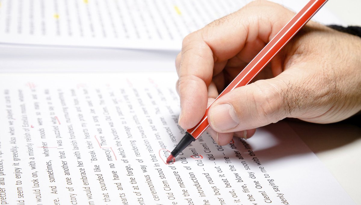 TheOnion's tweet image. Journalism Style Tips onion.com/26Y5JsF