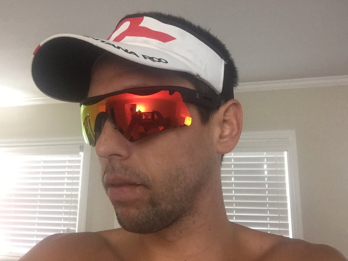 amgray13's tweet photo. My @ZealOptics looking slick. Lenses on these are amazing. @BIG_SEXYRacing https://t.co/4RA4x5OE9J