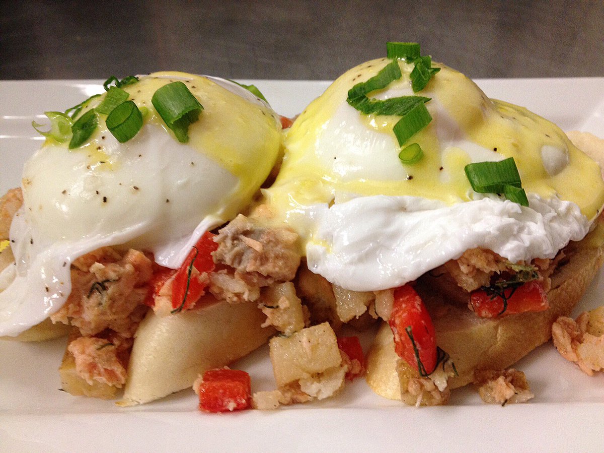 Mother's Day #brunch is happening from 10am-2pm Sunday! Make your reservations now! #smallplates #detroit