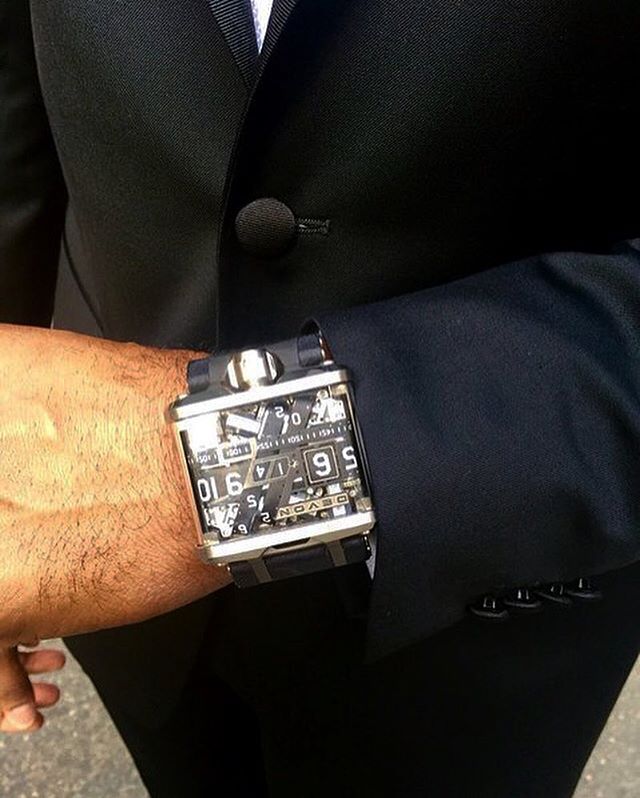 Westime's tweet photo. @michaelstrahan giving you something more to talk about, wearing @devonworks to the #MetGala2016 #ManusxMachina https://t.co/FV3idGSrMH