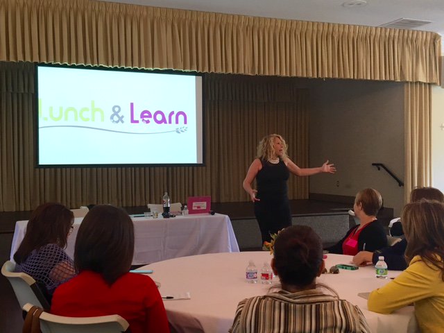 GigiPedrazaM's tweet photo. Lunch+Learn with the fabulous Havi @TargetLatino and Mayte @MaytePeck, #GirlPower #StrongWomen #YoSoyM https://t.co/2CV8uxJ6yJ