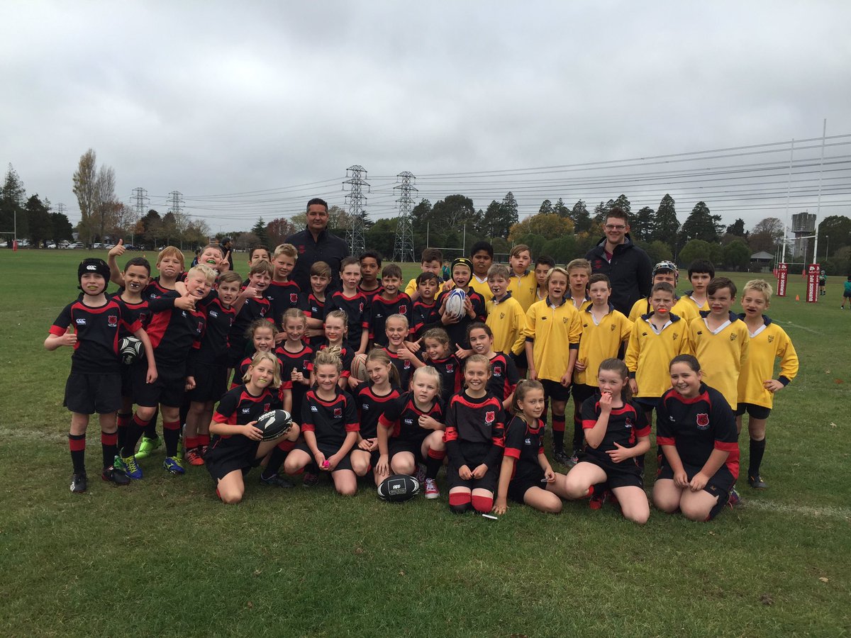 nathandc3's tweet photo. Excited for Rugby Funday, 3 teams from Kaiapoi North and our first all girls team ever. https://t.co/aytwGHJSWQ