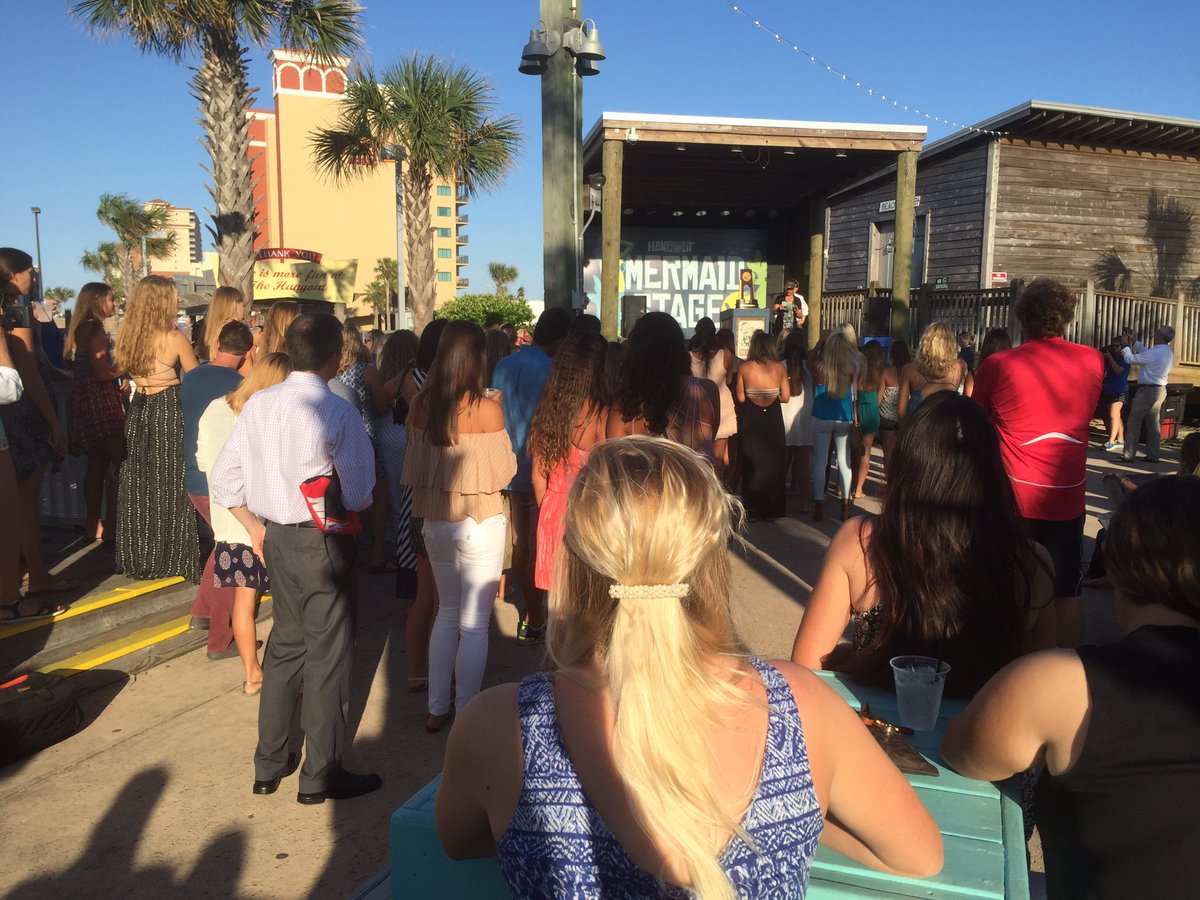 PepperdineBVB's tweet photo. Banquet time! #OpeningWords #RollWaves #ClassItUp https://t.co/TPtg5QI9UY