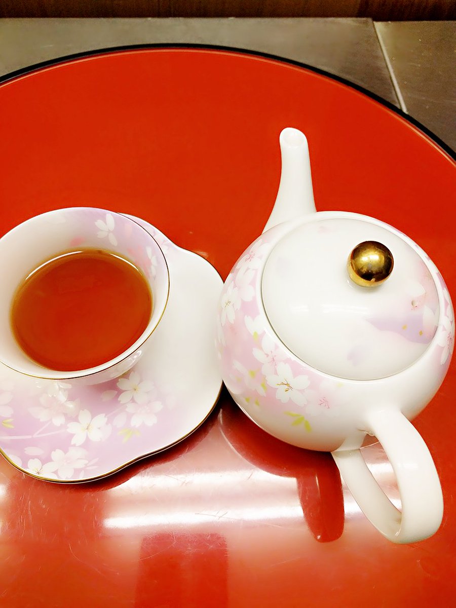 toracafe's tweet photo. モーニング＋ドリンク=390円😋😋😱😱 https://t.co/MRE7FfobCd