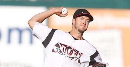 Storm_Baseball's tweet photo. This time in 2014, @colinrea29 was pitching for us. Tonight he no-hit the Mets over 6.2IP. Proud! #FormerStorm https://t.co/1fSYlGWZgJ