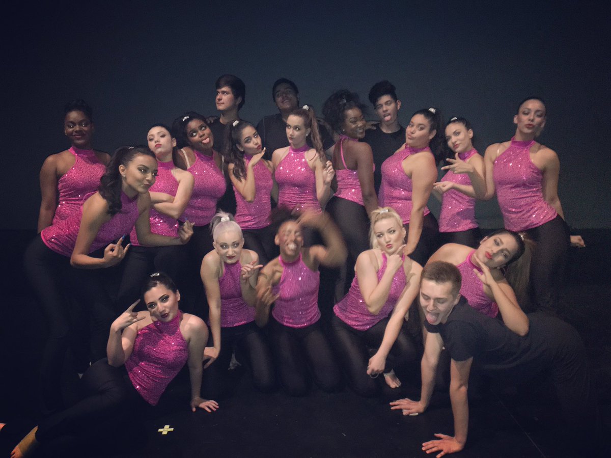 diana_aquilar's tweet photo. I thank god for the opportunity to have danced with these beautiful people π #describesus https://t.co/UdMgUfGT11