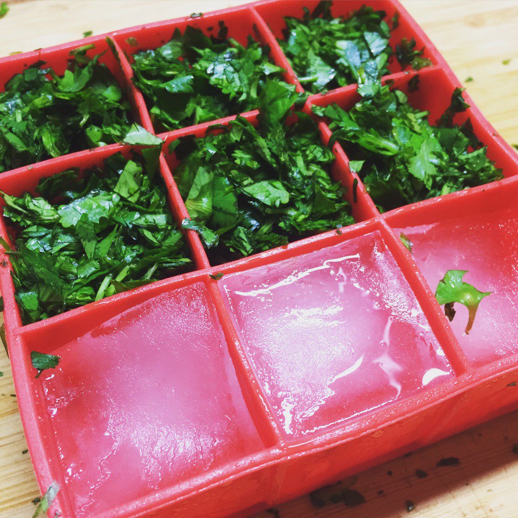 debthammertime's tweet photo. No more wasting, freezing extra herbs in ice cube trays #wastenot #sustainableliving https://t.co/cpT4HV0pL9