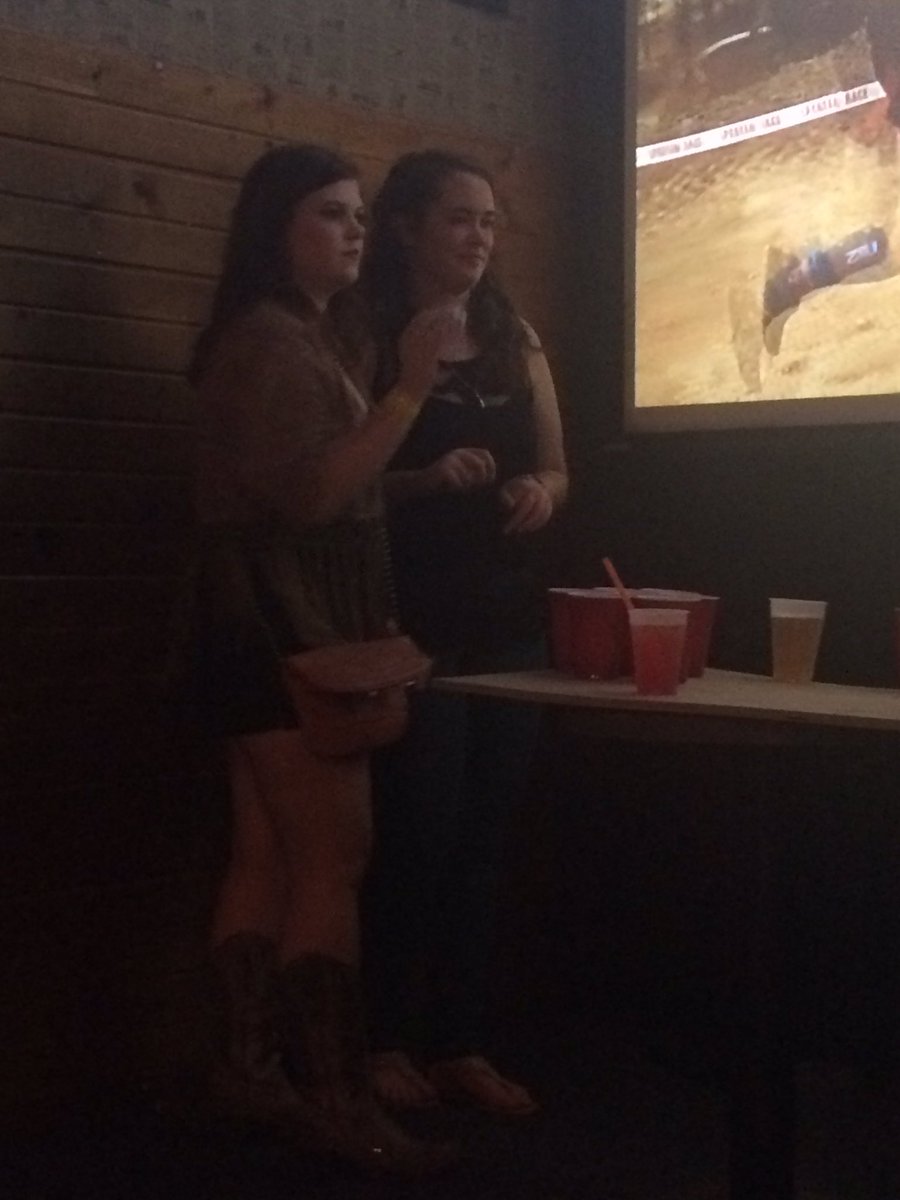 AnnahBuss's tweet photo. These two can hit veins but not cups #CincoDeMayo #unkgraduation #nurses https://t.co/0r4vfr2el7