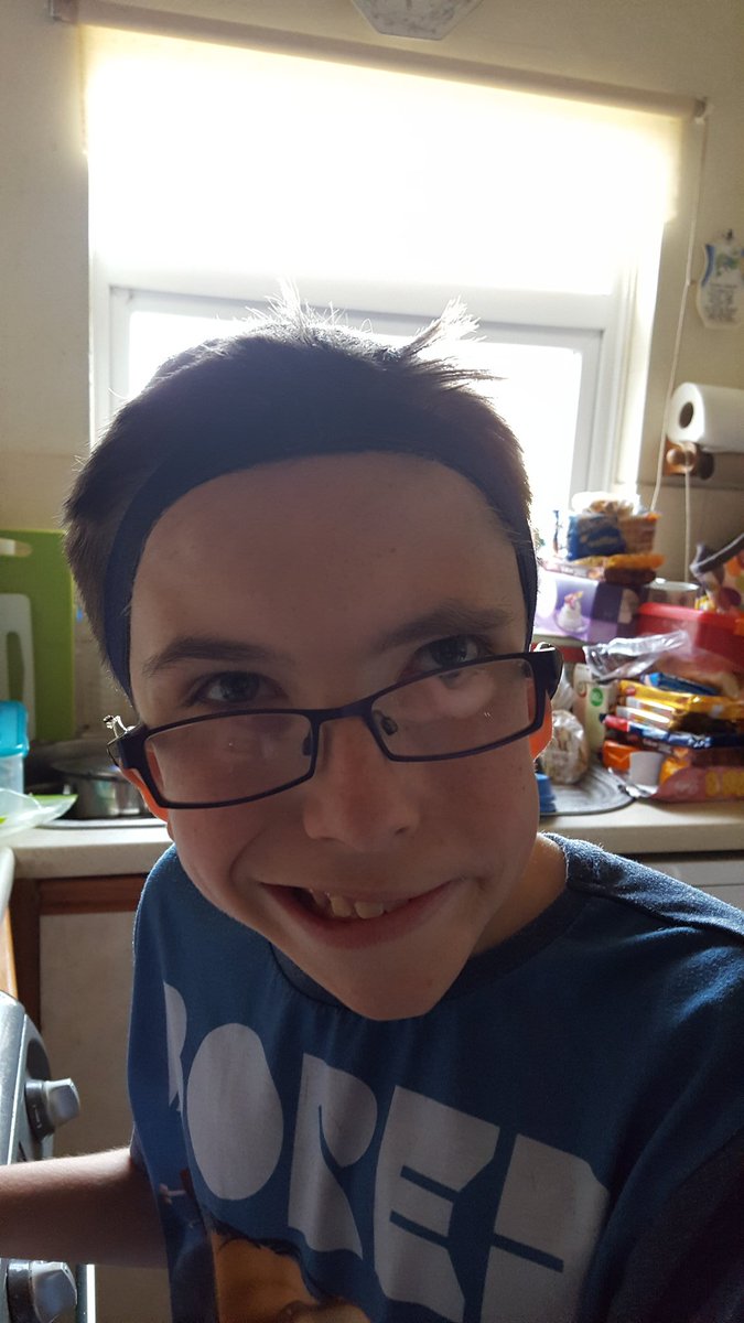 TrachyKid's tweet image. @OfficialBHAFC Plse wish Our son Nathan gd luck for his Bone Anchored hearing aid surgery at Gt O St 2day #scaredboy