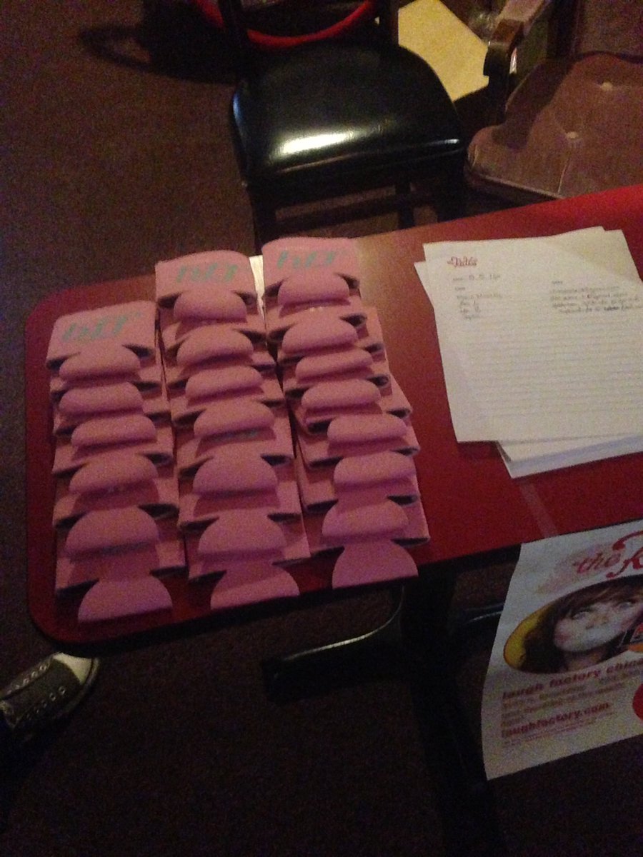 thekatescomedy's tweet photo. #koozies for our @bumble_app buddies! #comedy #FindYourBestFriend #craftbeer #chicago World Famous @laughfactory_ch https://t.co/9jX8YvwK9Z