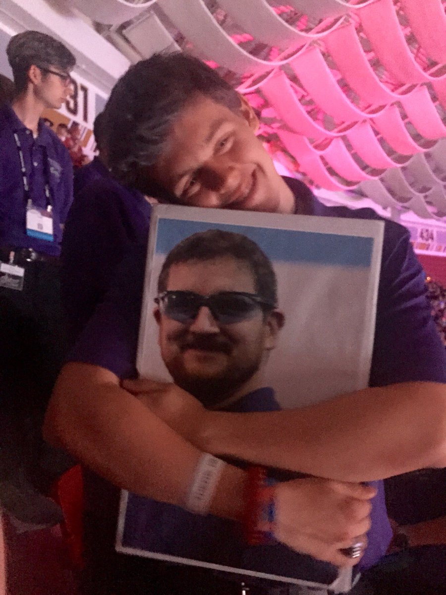 team1885's tweet photo. We all love flat Greg, but nothing beats real Greg though! #flatgreg https://t.co/ehsA7C5pyg