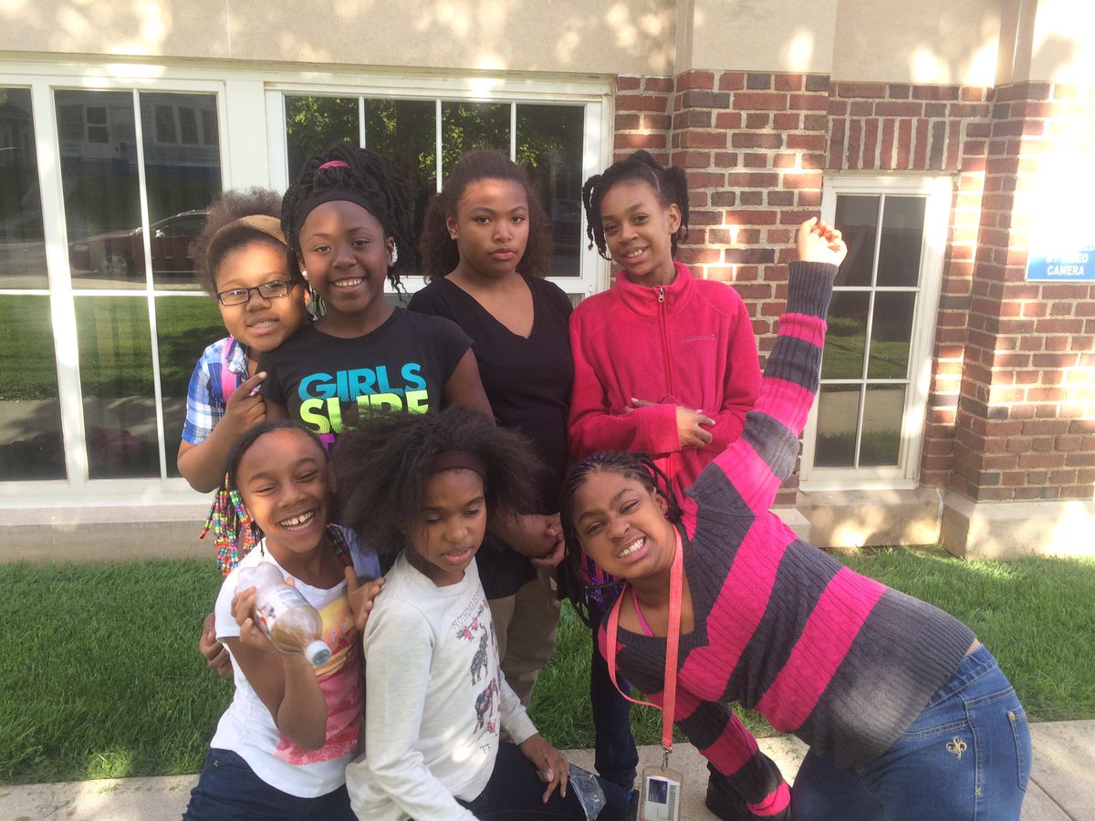 bsprincess's tweet photo. The girls love explosions! #imaginesciomaha https://t.co/27GpYVbwvQ