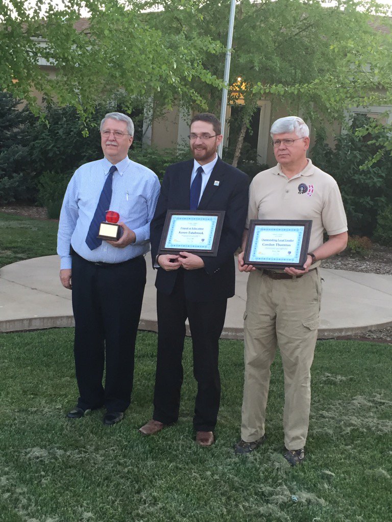 ereid33's tweet photo. Dr. Seymour, Aaron Estabrook, &amp; Gordon Thornton of @usd383 recognized at Konza Uniserv! https://t.co/IxSCuDoYWV