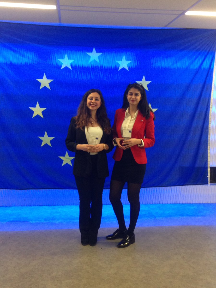 Allemagne_SCUE's tweet photo. Les minitres allemandes de la justice et de l'intérieur sont prêtes à représenter les valeurs européennes 🇪🇺 https://t.co/wjknaHcaGX
