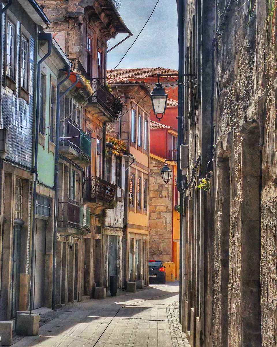 essemundoenosso's tweet photo. Vila Nova de Gaia, Portugal 😱 #essemundoenosso https://t.co/ijswl4Dg0z