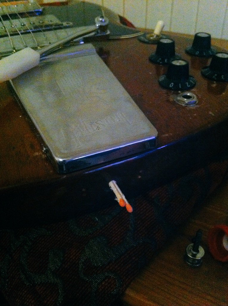 acidnachoturtle's tweet photo. Wood glue and matches'll fix most things. https://t.co/QozavHjD8m