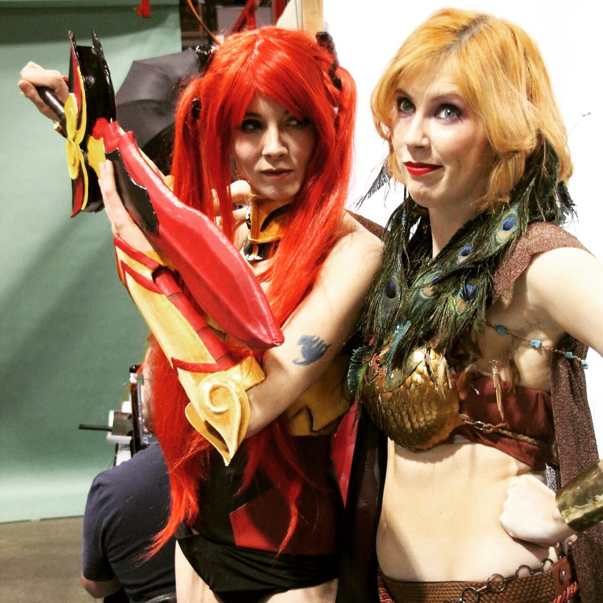 AlannaHagon's tweet photo. Ah, sisters. #CalgaryExpo #ccee2016 #fairytail #erzascarlet #cosplay #sisters https://t.co/5bhRNIigqN