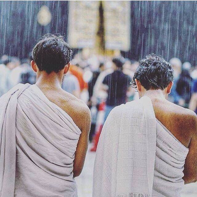 Alhamdhulillaah's tweet photo. When it rains in Makkah 😍 https://t.co/qOeDygQHBY