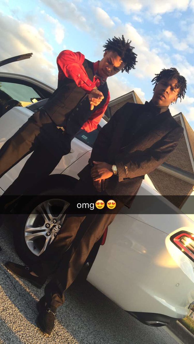 1Monopolybeatz_'s tweet photo. Me &amp; my boy PE$O  @_Scarface100k 😈💉💉 https://t.co/MH4PdGEQlc