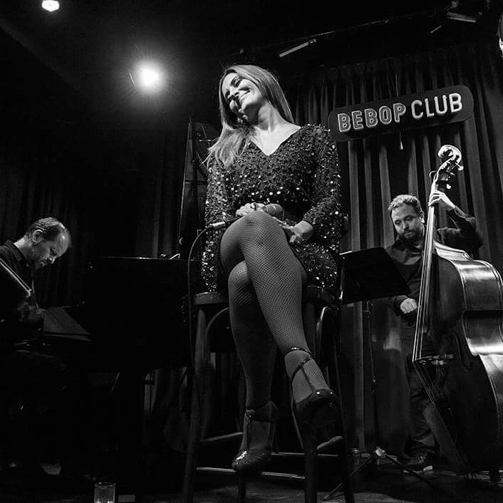 delfinaoliver's tweet photo. Amazing pic by Ph Marta Casabene. Con #DiegoSchissi y #EzequielDutil @bebopclub #JazzDay #concert #jazz #liveshow https://t.co/qrG1hG7fEj