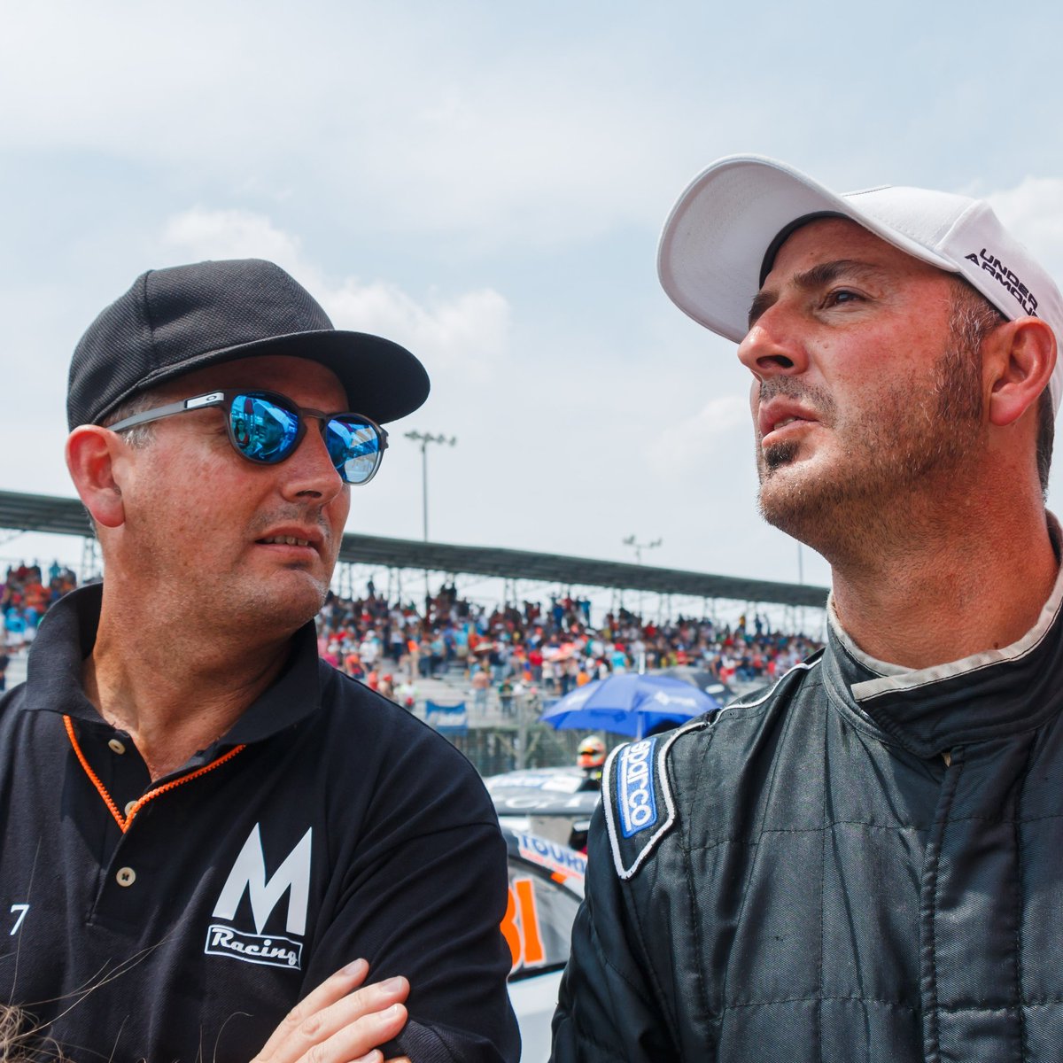 MRacingMex's tweet photo. Nuestro #MDriver @jeorgeg4 y su hermano Eduardo en el @autodromomty.
#MRacing #Cavall7 #SuperV8 https://t.co/14QCYMdB76