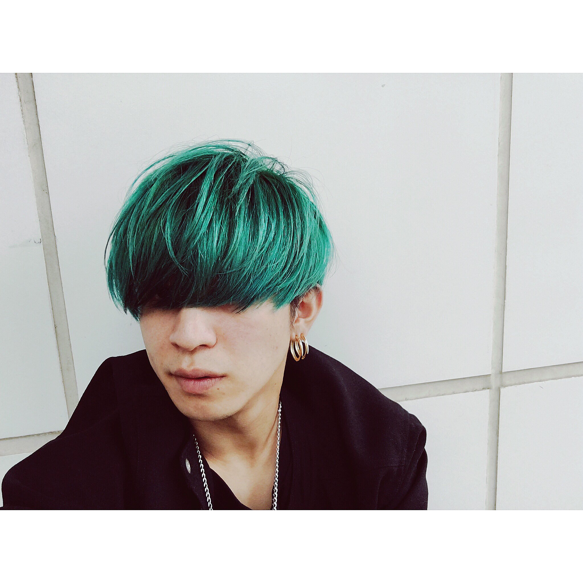 峰田大暉 Twitterren 髪色がエメラルドグリーンになりました 洋服を合わせるのがとても難しいのでオススメはしません 高木さんのヘアショーから約半年間ずっときっていないですが とてもいい感じにナチュラルにきまります T Co Qx5ftk2c4r 峰田大暉 Twitterren 髪色がエメラルドグリーンになりました 洋服を合わせるのがとても難しいのでオススメはしません 高木さんのヘアショーから約半年間ずっときっていないですが とてもいい感じにナチュラルにきまります T Co Qx5ftk2c4r