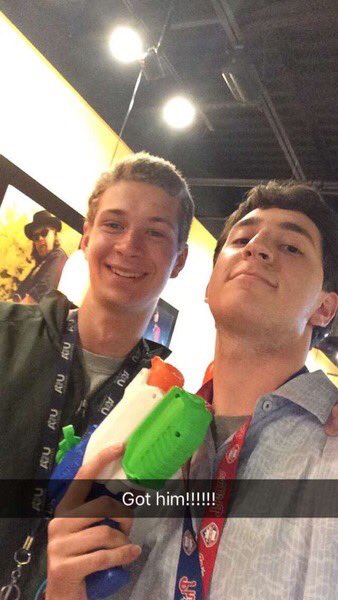 AssassinView's tweet photo. https://t.co/MVmHOEyOfc