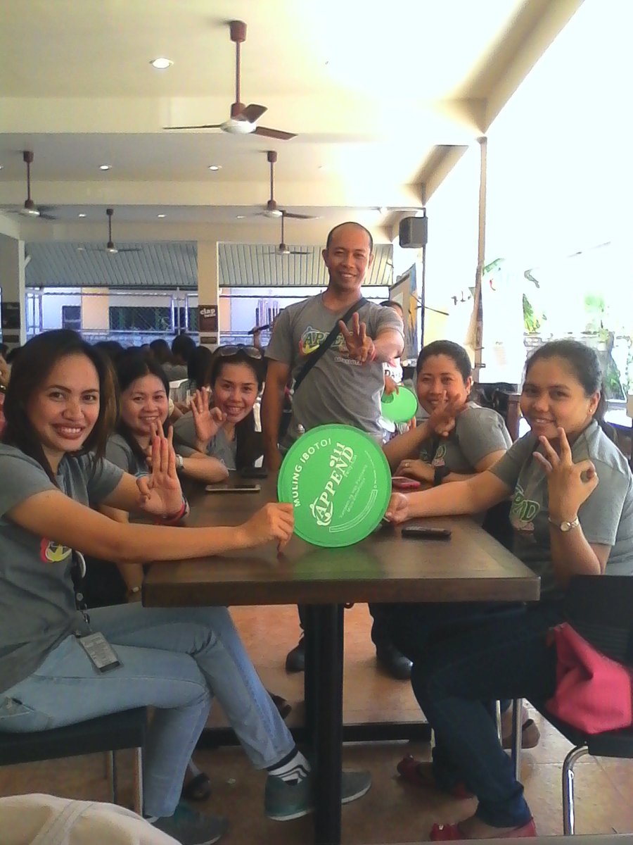 IAmAnneBarcelon's tweet photo. Yun Oh! :)  Kasangga sa pagtataguyod ng pangarap nating mga MicroEntrePinoys!
 @APPENDPartyList #111APPENDPartyList https://t.co/Ok4I95Al4n