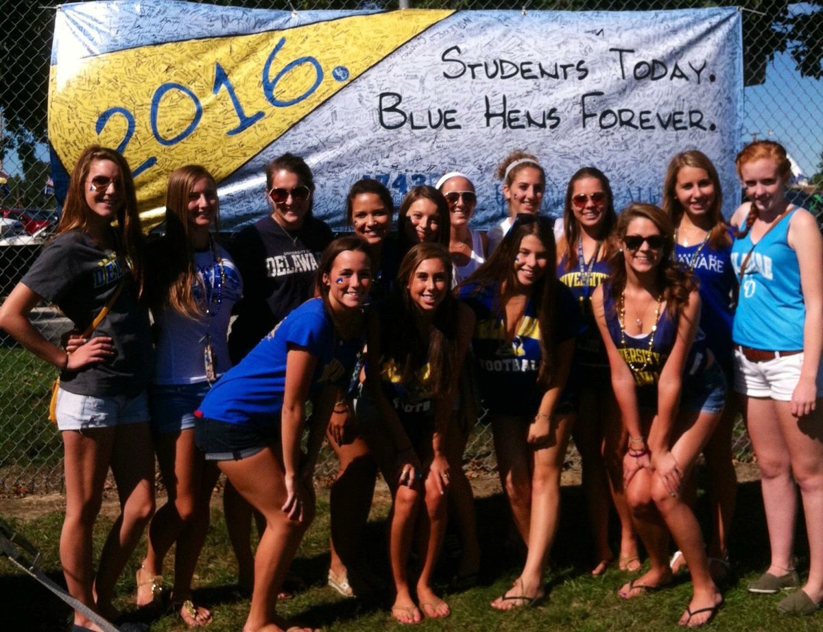 BlueHenMorganR's tweet photo. Freshman Year #T2 #UDGrad2016 https://t.co/ekPhpgJk5S