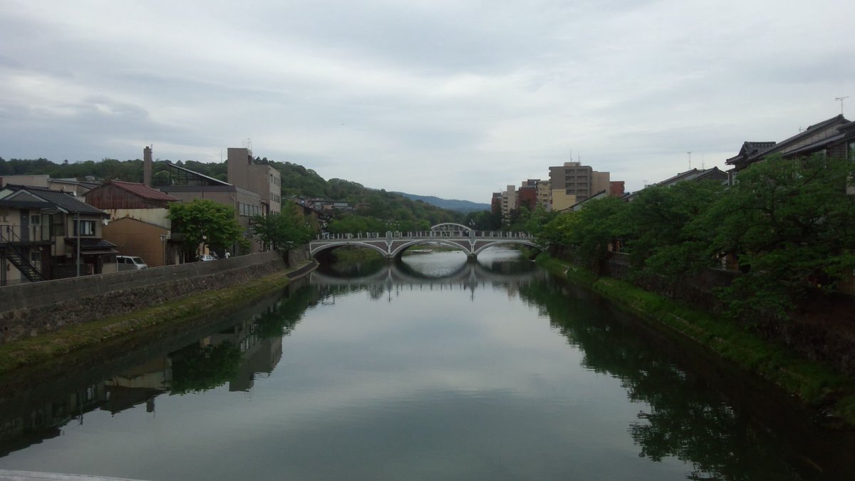 _pldw's tweet photo. 金沢主計町、浅野川 https://t.co/lCcKRDU9EQ
