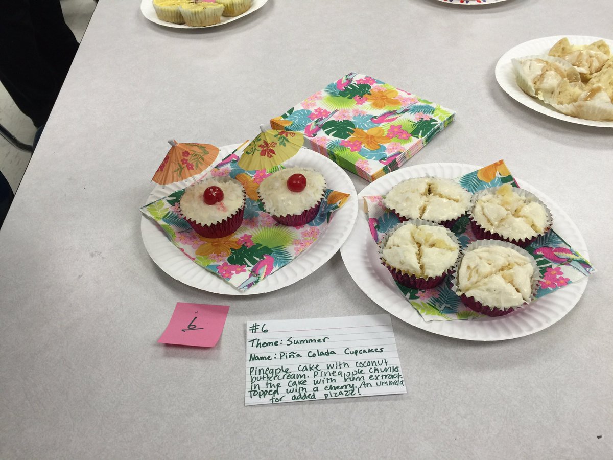 BlhsFCS's tweet photo. #BLHSCulEssen you all are amazing. Can't wait to see the final round of cupcake wars!  I'll post more tomorrow 😃 https://t.co/1M7TikgTdd