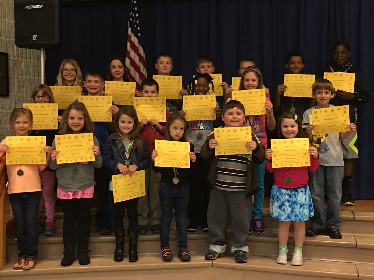 OFEWCPS's tweet photo. April Golden Table students demonstrating great citizenship. Way to go OFE boys and girls! https://t.co/tSX8B50CIo