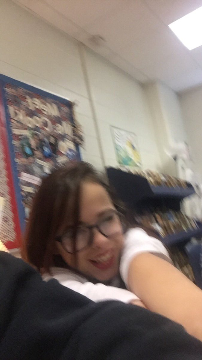 jordxnolivia's tweet image. I miss my best friend so much you don't even understand. I can't wait to see you soon!💖😭 @___falling___