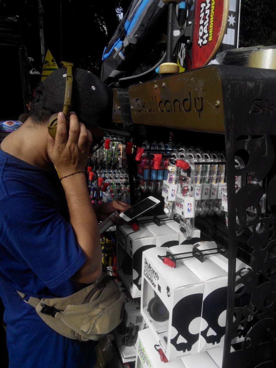 Temui stand kita di Jackcloth summerfest. Yellow zone (gate B). Banyak diskon dan hadiah menarik.
So grabb it fast😘