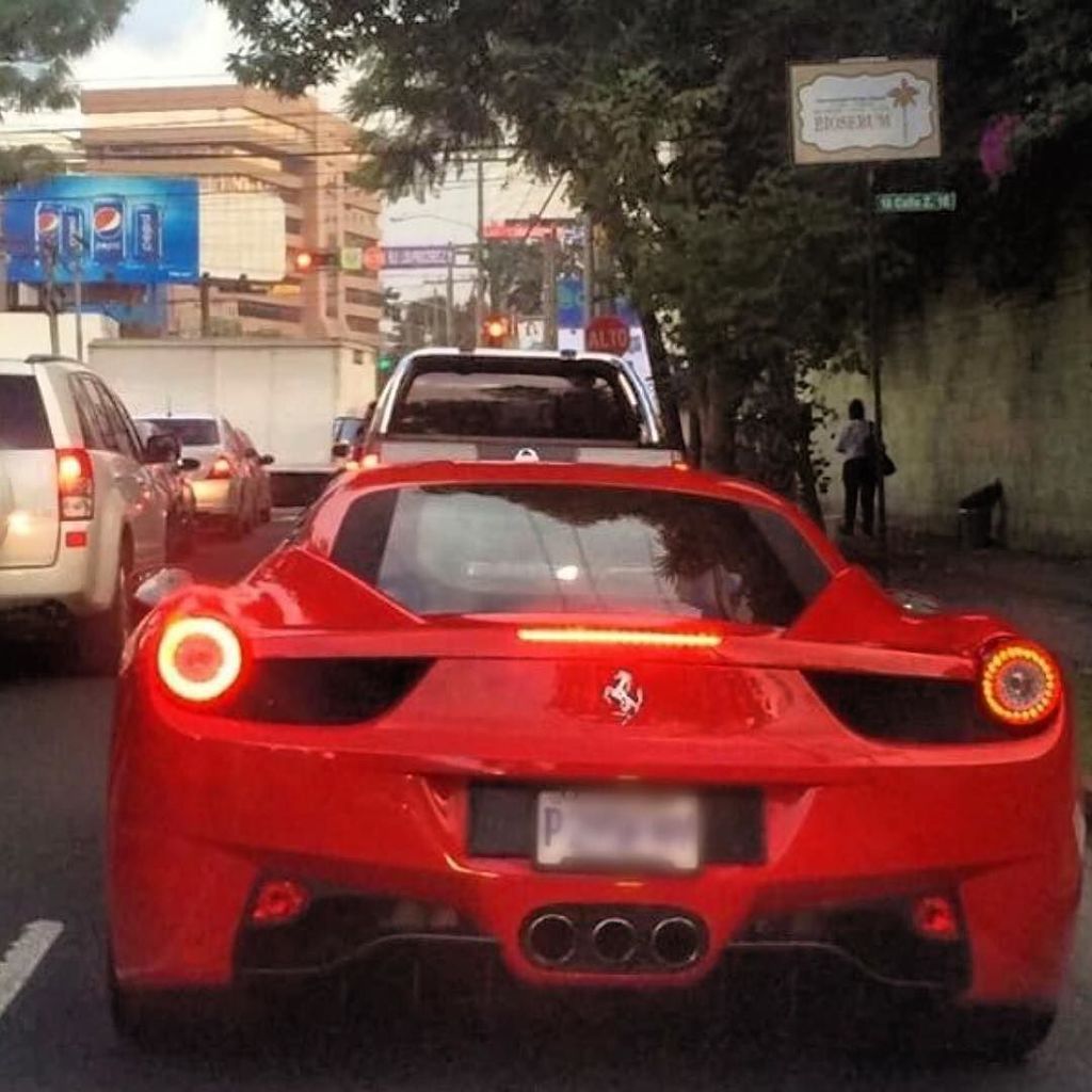 OnlyFerrariPics's tweet photo. Ferrari 458 Italia ______________________________________________________________ #guatesportcars #guatemala #perha… https://t.co/lYSXKPcRuJ