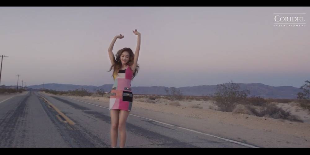allkpop's tweet photo. Jessica is 'Fly' in her 2nd MV teaser!
https://t.co/pLqh2wHBzs https://t.co/J1hBUzz5Ki