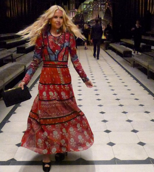 RachelZoe's tweet image. #tbt to when @burberry took over LALA land for one night only #unforgettableevenings #lovemydress XoRZ