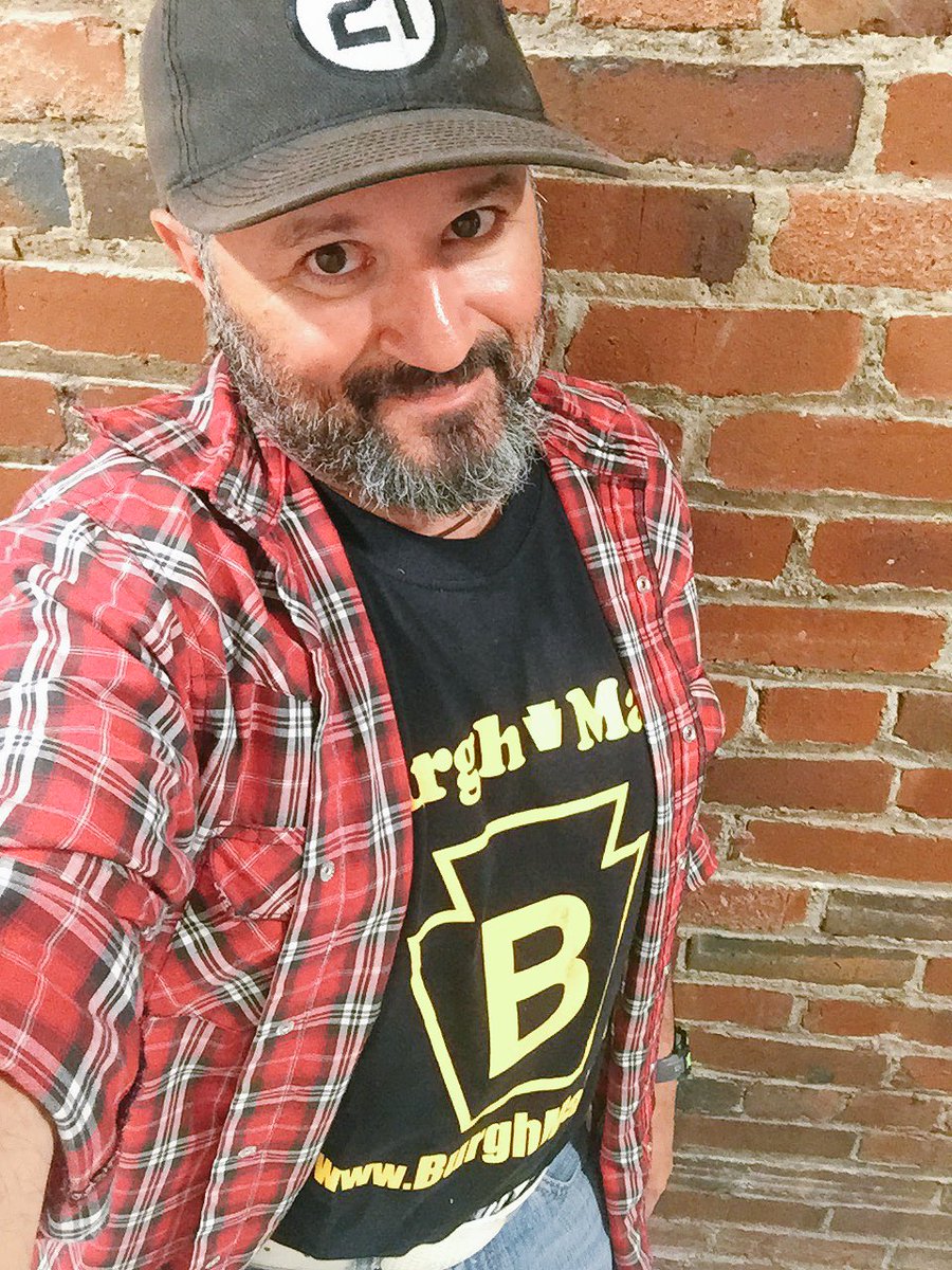 bigbenzaburgh's tweet photo. A Burgh believer is a heroπͺπΌ @burghman approves this msg π #pghbeliever #somepgh #Pittsburgh https://t.co/CX2lF3xQ9l
