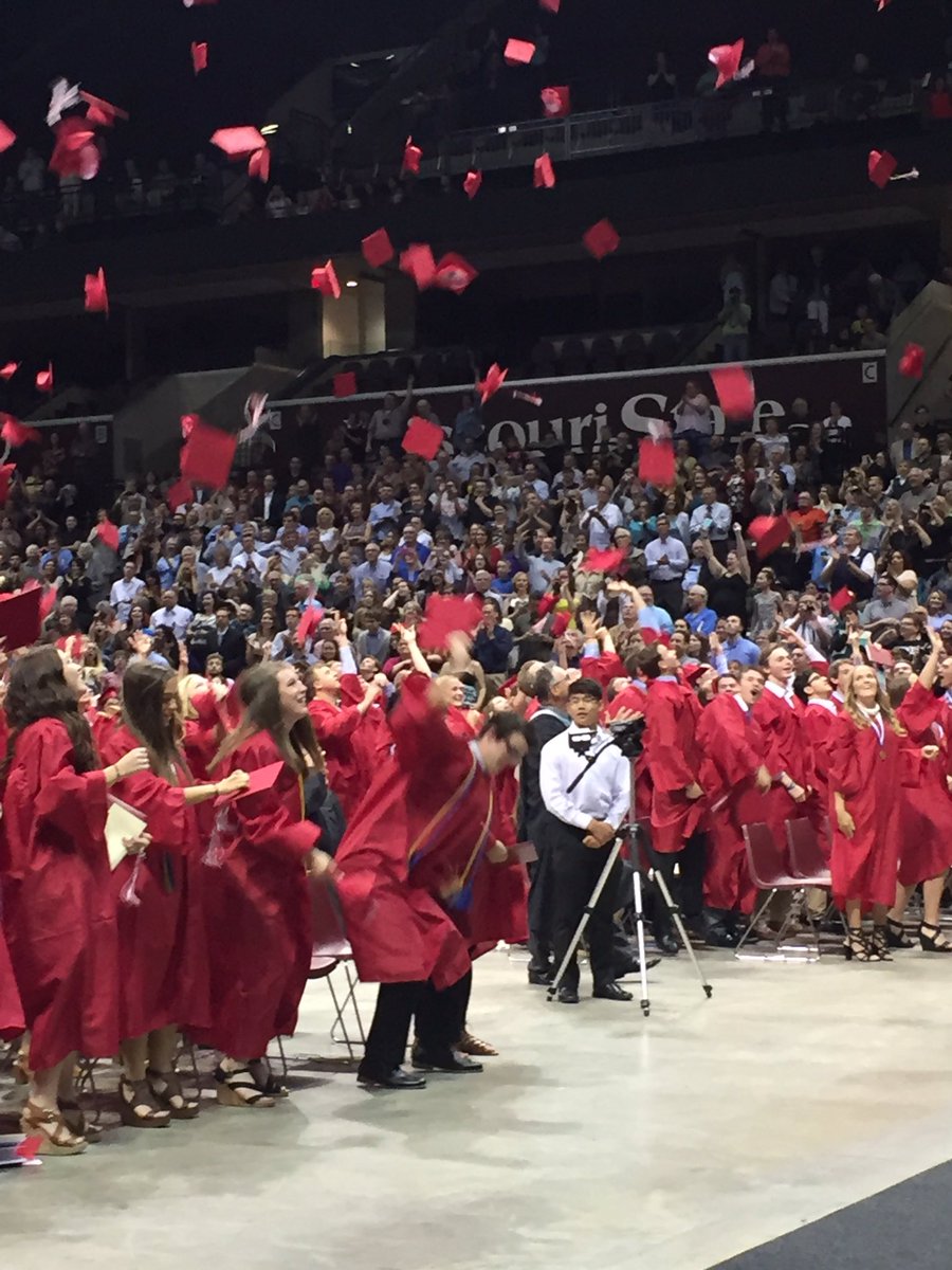 GHSCulinaryTeam's tweet image. Congrats to the class of 2016 especially @LizzieRyann and @sophia_clanton. Live the Life you imagined!