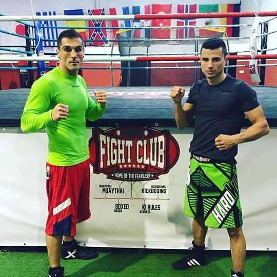 HardWolfWear's tweet photo. Pedro Martinez Shogun y Miguel Martinez Molina están listos y cn ganas de dar espectáculo 
#almeria #boxeo #muaythai https://t.co/WVI31cvC7f