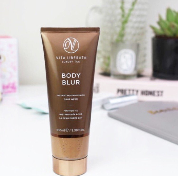 vitaliberata's tweet photo. Have you discovered the instant way to achieve HD, photo-ready, flawless skin? 
#BodyBlur https://t.co/es3m36sYzj