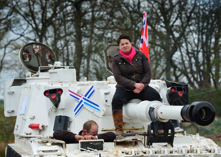 XmasgiftsGift's tweet photo. Cannae even decide wit's the bigger weapon @Ruth_E_Davidson https://t.co/KlpqiBD7Tn