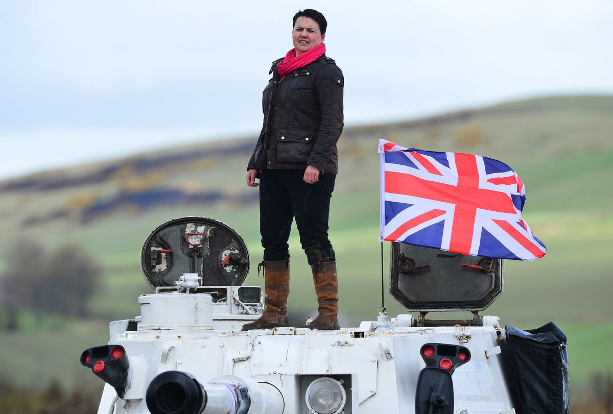 XmasgiftsGift's tweet photo. Cannae even decide wit's the bigger weapon @Ruth_E_Davidson https://t.co/KlpqiBD7Tn