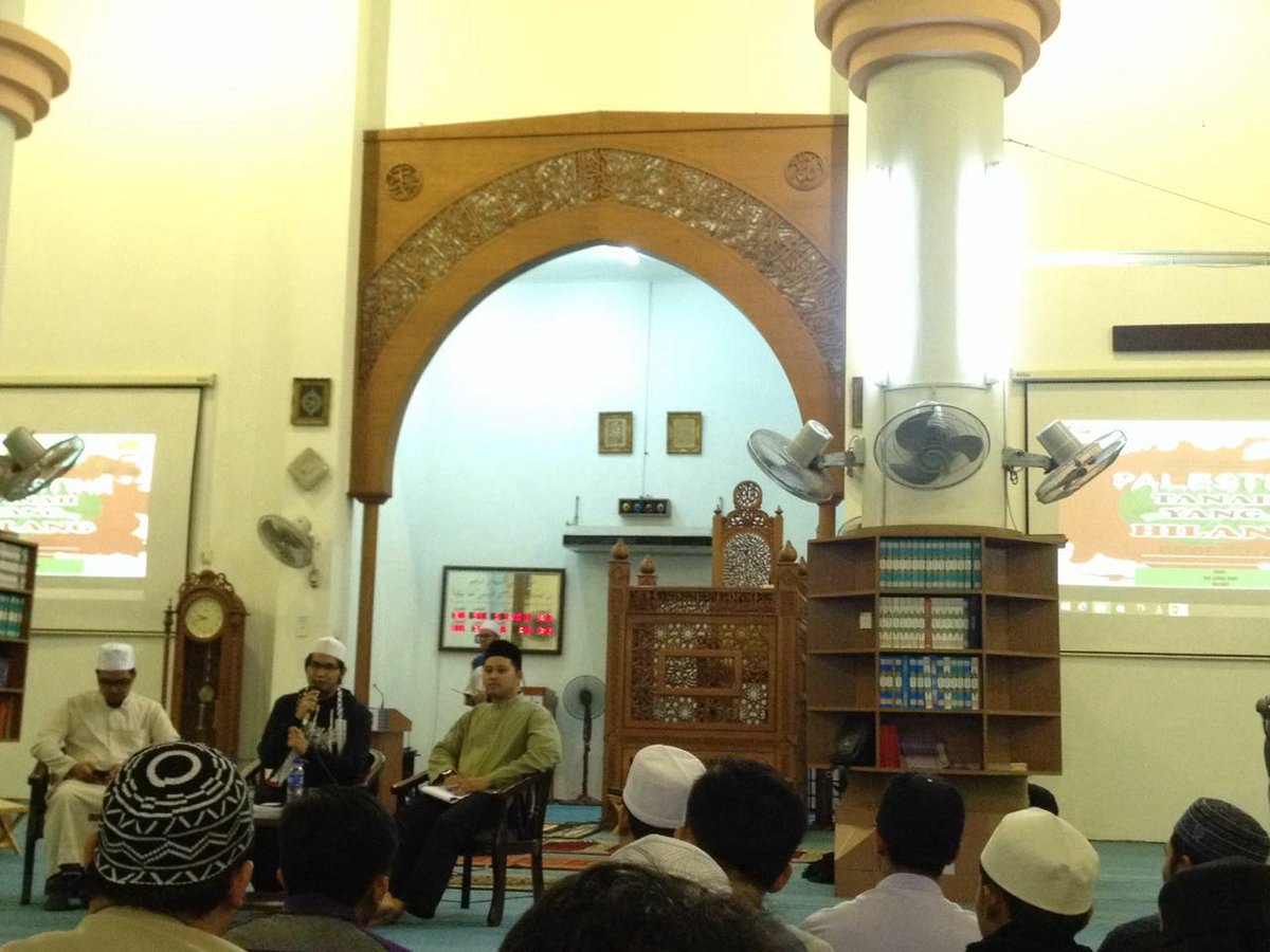 PersisKUIS's tweet photo. Program Khamis(5/5/2016) 
Forum Perdana : Palestin, Tanah Yang Hilang
#FESTASIS
#MenyelamiJiwaMerungkaiRahsia https://t.co/7opqeo3iry